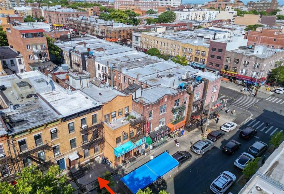 771 52nd Street, Brooklyn, New York 11220, 11 Bedrooms Bedrooms, ,7 BathroomsBathrooms,Residential,For Sale,52nd,484328