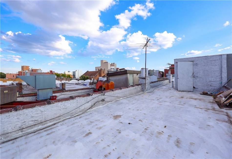 771 52nd Street, Brooklyn, New York 11220, 11 Bedrooms Bedrooms, ,7 BathroomsBathrooms,Residential,For Sale,52nd,484328