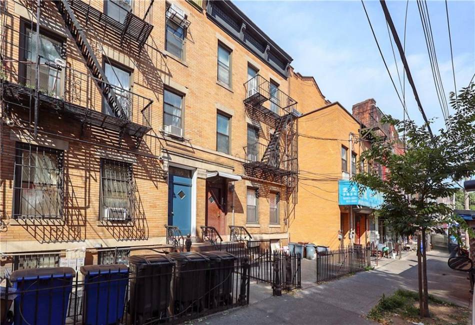 771 52nd Street, Brooklyn, New York 11220, 11 Bedrooms Bedrooms, ,7 BathroomsBathrooms,Residential,For Sale,52nd,484328