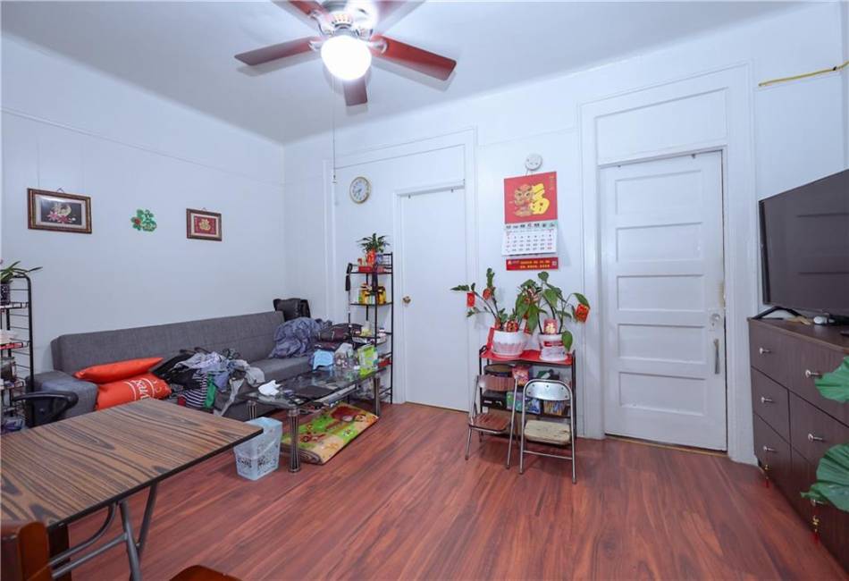 771 52nd Street, Brooklyn, New York 11220, 11 Bedrooms Bedrooms, ,7 BathroomsBathrooms,Residential,For Sale,52nd,484328