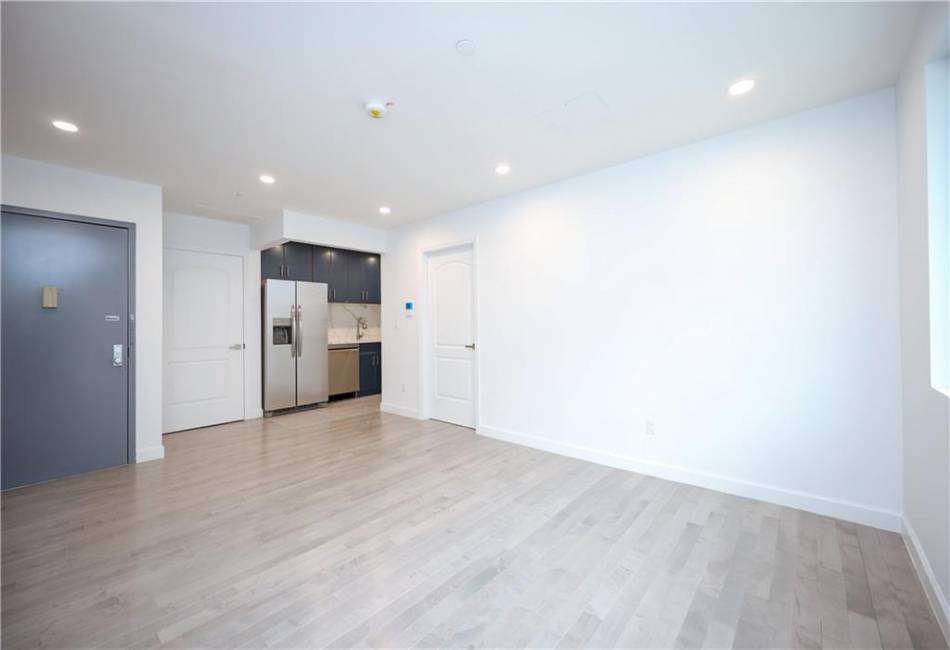 1755 Benson Avenue, Brooklyn, New York 11214, 2 Bedrooms Bedrooms, ,2 BathroomsBathrooms,Residential,For Sale,Benson,484272