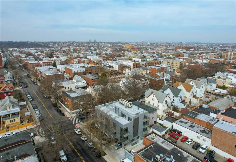 1755 Benson Avenue, Brooklyn, New York 11214, 2 Bedrooms Bedrooms, ,2 BathroomsBathrooms,Residential,For Sale,Benson,484272
