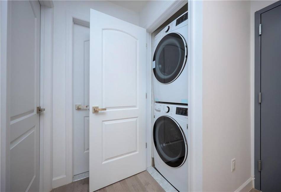 1755 Benson Avenue, Brooklyn, New York 11214, 2 Bedrooms Bedrooms, ,2 BathroomsBathrooms,Residential,For Sale,Benson,484272