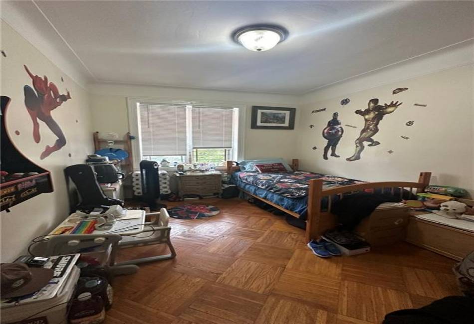 165 28th Avenue, Brooklyn, New York 11214, 8 Bedrooms Bedrooms, ,4 BathroomsBathrooms,Residential,For Sale,28th,484478