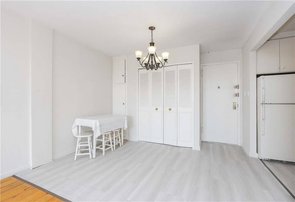 1530 8th Street, Brooklyn, New York 11230, 1 Bedroom Bedrooms, ,1 BathroomBathrooms,Residential,For Sale,8th,484426