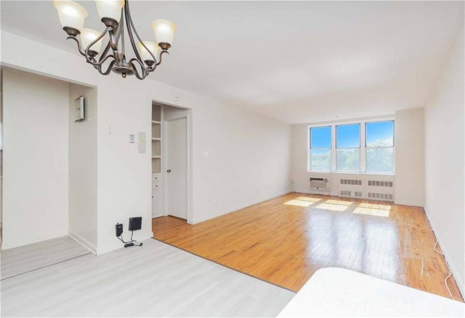 1530 8th Street, Brooklyn, New York 11230, 1 Bedroom Bedrooms, ,1 BathroomBathrooms,Residential,For Sale,8th,484426