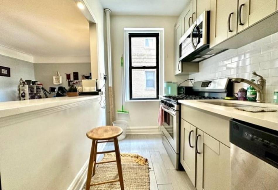 8020 4th Avenue, Brooklyn, New York 11209, 1 Bedroom Bedrooms, ,1 BathroomBathrooms,Residential,For Sale,4th,474990