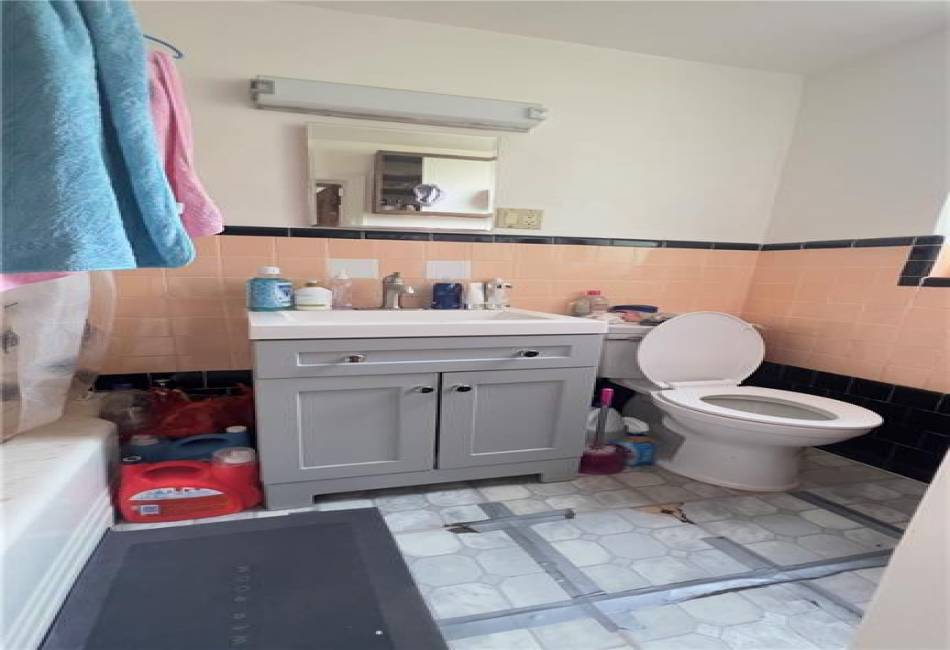 1853 4th Street, Brooklyn, New York 11223, 3 Bedrooms Bedrooms, ,2 BathroomsBathrooms,Residential,For Sale,4th,484570