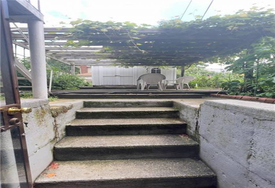 1853 4th Street, Brooklyn, New York 11223, 3 Bedrooms Bedrooms, ,2 BathroomsBathrooms,Residential,For Sale,4th,484570