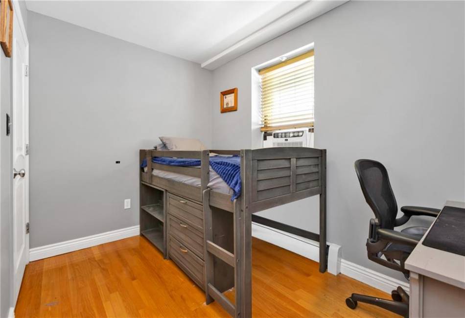 40 Brighton Avenue, Brooklyn, New York 11224, 3 Bedrooms Bedrooms, ,2 BathroomsBathrooms,Residential,For Sale,Brighton,480928