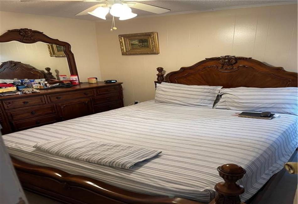 678 77th Street, Brooklyn, New York 11236, 6 Bedrooms Bedrooms, ,5 BathroomsBathrooms,Residential,For Sale,77th,484638