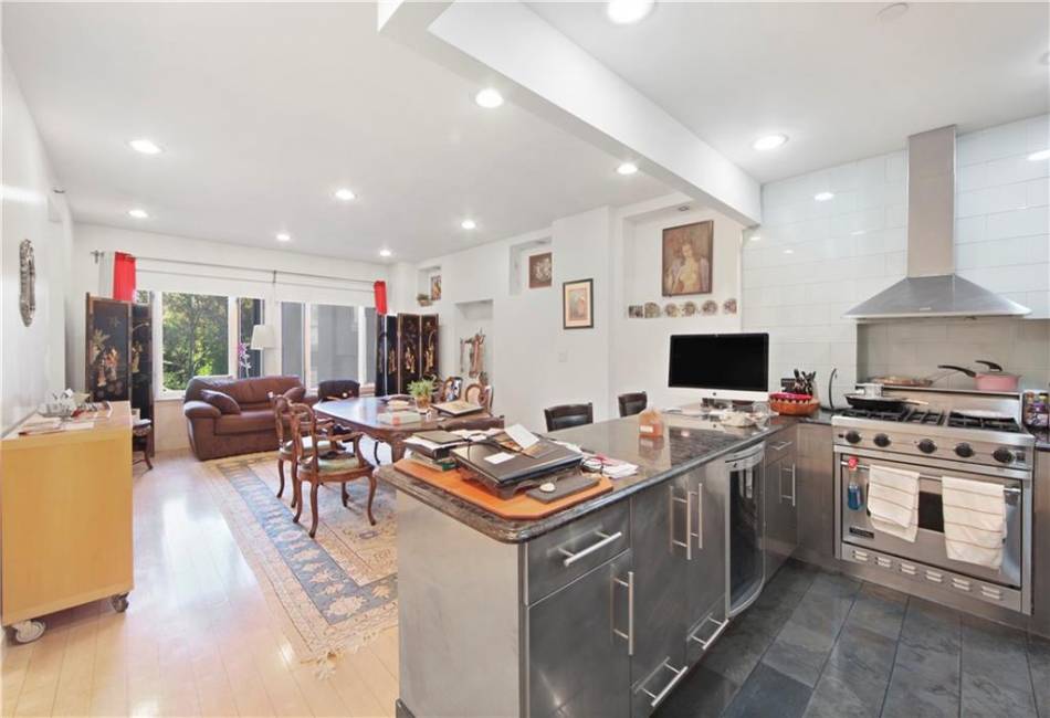 189 Bridge Street, Brooklyn, New York 11201, 2 Bedrooms Bedrooms, ,2 BathroomsBathrooms,Residential,For Sale,Bridge,484648
