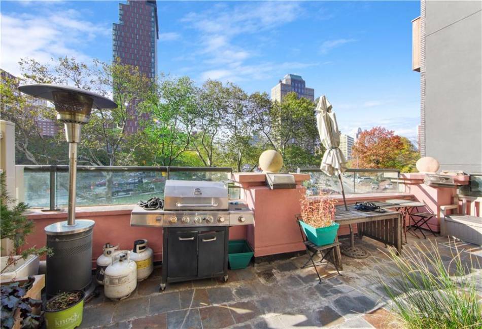 189 Bridge Street, Brooklyn, New York 11201, 2 Bedrooms Bedrooms, ,2 BathroomsBathrooms,Residential,For Sale,Bridge,484648