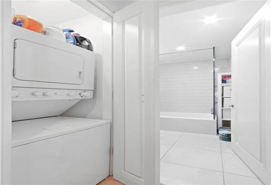 189 Bridge Street, Brooklyn, New York 11201, 2 Bedrooms Bedrooms, ,2 BathroomsBathrooms,Residential,For Sale,Bridge,484648