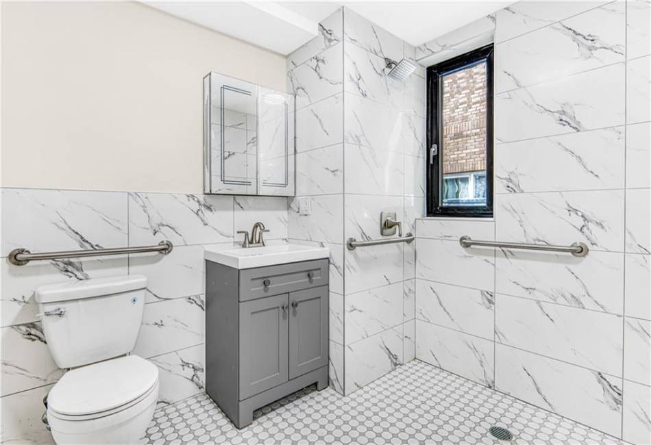 207 Bay 35th Street, Brooklyn, New York 11214, 2 Bedrooms Bedrooms, ,1 BathroomBathrooms,Residential,For Sale,Bay 35th,484687