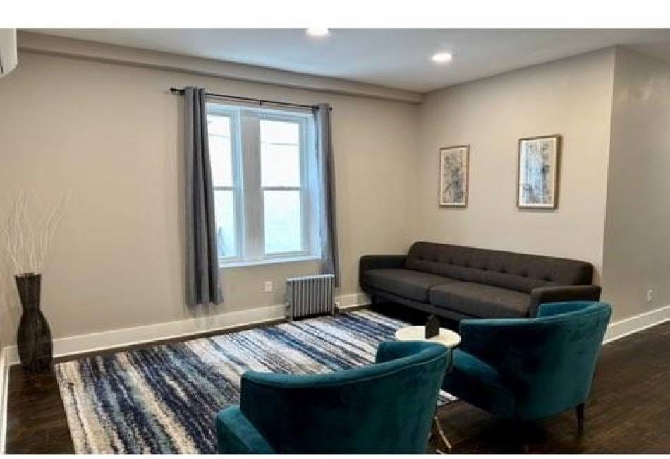 2176 Strauss Street, Brooklyn, New York 11212, 3 Bedrooms Bedrooms, ,1.5 BathroomsBathrooms,Rental,For Sale,Strauss,484778