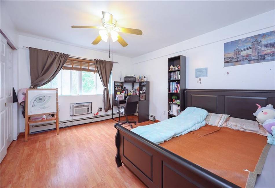 2016 Mermaid Avenue, Brooklyn, New York 11224, 3 Bedrooms Bedrooms, ,2 BathroomsBathrooms,Residential,For Sale,Mermaid,484789