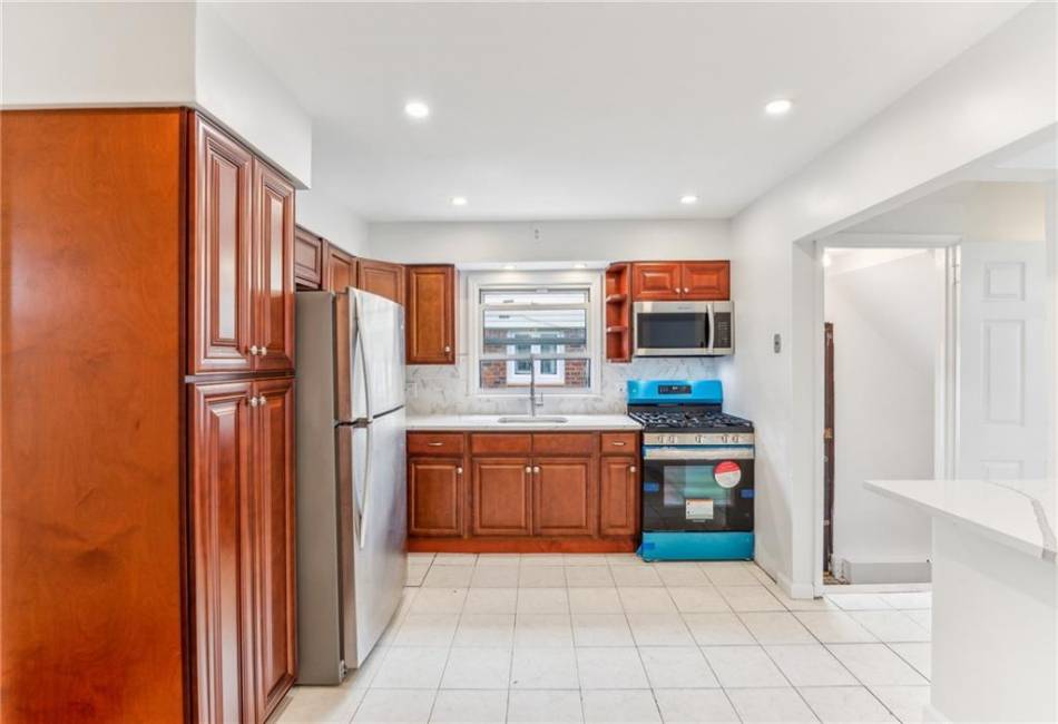 1771 93rd Street, Brooklyn, New York 11236, 6 Bedrooms Bedrooms, ,3 BathroomsBathrooms,Residential,For Sale,93rd,484815