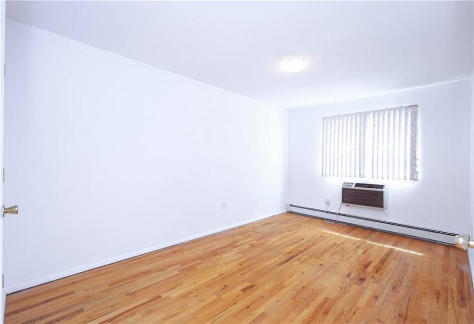 193 Bay 17th Street, Brooklyn, New York 11214, 9 Bedrooms Bedrooms, ,Residential,For Sale,Bay 17th,484809