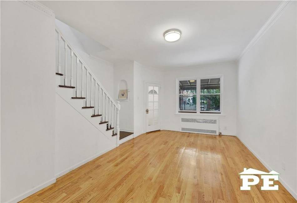 3812 Avenue T, Brooklyn, New York 11234, 2 Bedrooms Bedrooms, ,2 BathroomsBathrooms,Residential,For Sale,Avenue T,484810