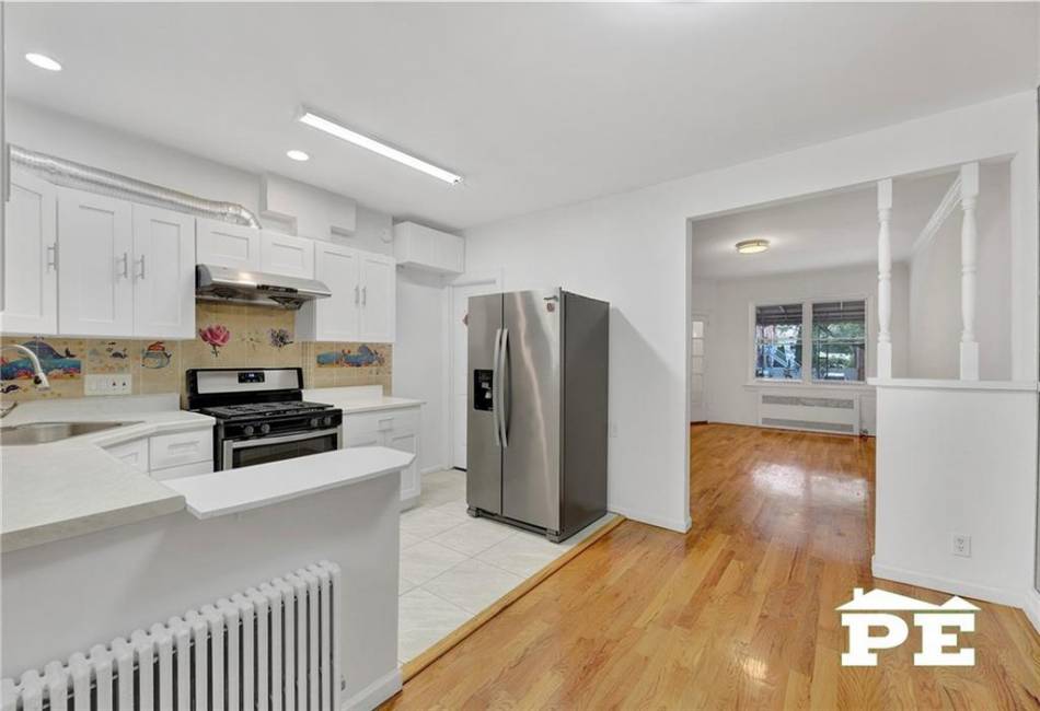 3812 Avenue T, Brooklyn, New York 11234, 2 Bedrooms Bedrooms, ,2 BathroomsBathrooms,Residential,For Sale,Avenue T,484810