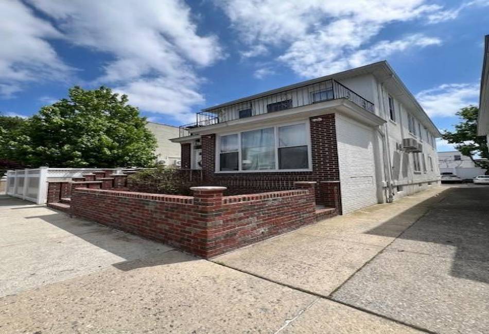 238 87th Street, Brooklyn, New York 11209, 5 Bedrooms Bedrooms, ,5 BathroomsBathrooms,Residential,For Sale,87th,484825