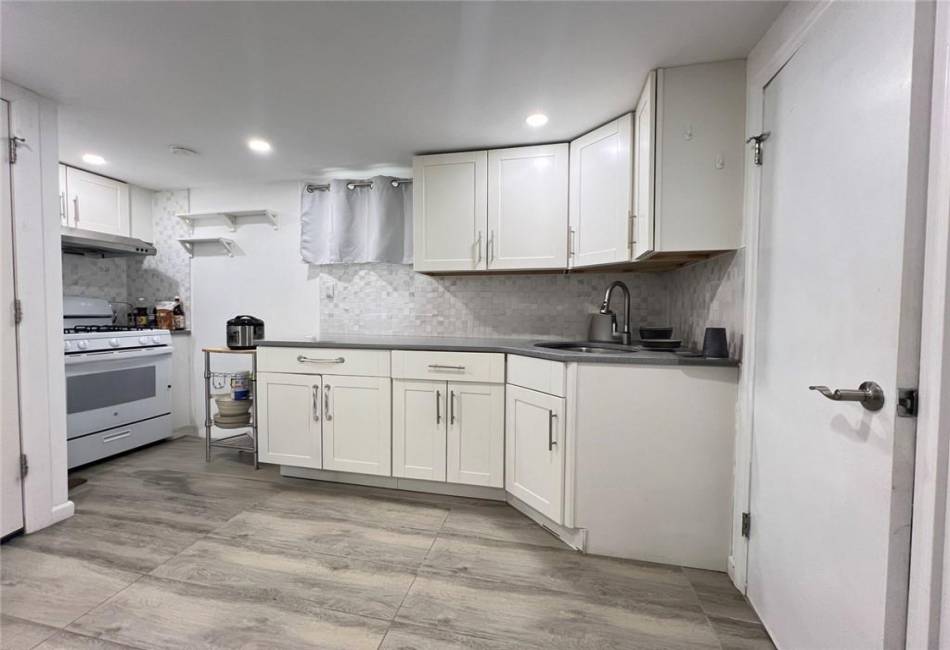 238 87th Street, Brooklyn, New York 11209, 5 Bedrooms Bedrooms, ,5 BathroomsBathrooms,Residential,For Sale,87th,484825