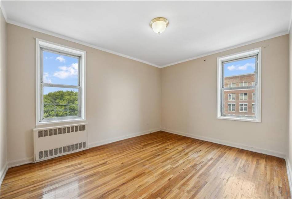 393 Avenue S, Brooklyn, New York 11223, 1 Bedroom Bedrooms, ,1 BathroomBathrooms,Residential,For Sale,Avenue S,484833