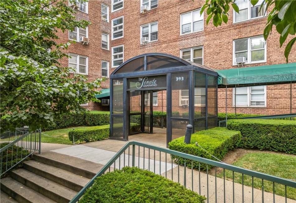 393 Avenue S, Brooklyn, New York 11223, 1 Bedroom Bedrooms, ,1 BathroomBathrooms,Residential,For Sale,Avenue S,484833