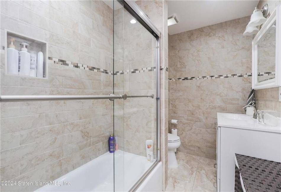 7311 Avenue W, Brooklyn, New York 11234, 8 Bedrooms Bedrooms, ,6 BathroomsBathrooms,Residential,For Sale,Avenue W,484849