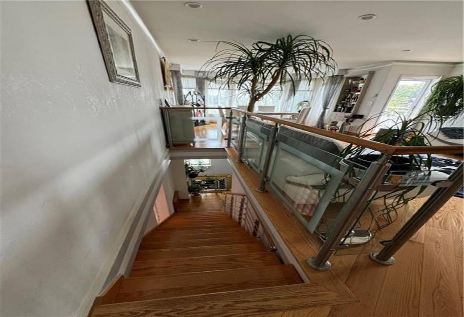 1519 Oriental Boulevard, Brooklyn, New York 11235, 4 Bedrooms Bedrooms, ,Residential,For Sale,Oriental,484850