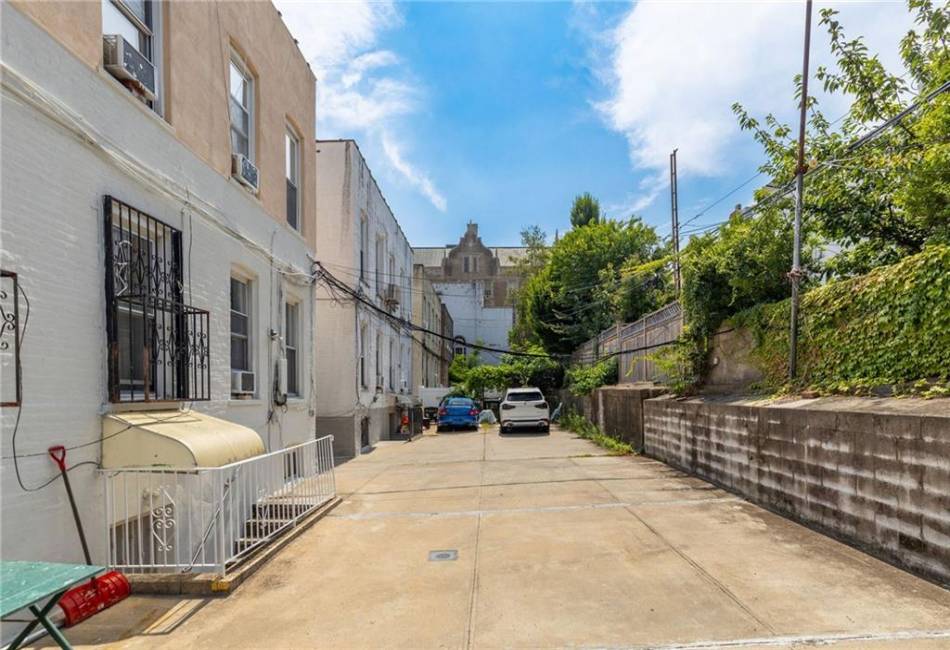 318 67th Street, Brooklyn, New York 11220, ,Residential,For Sale,67th,484859