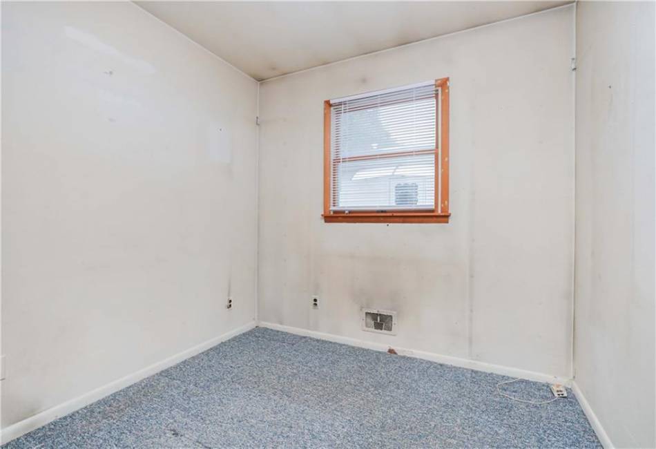 232 Titus Avenue, Staten Island, New York 10306, 3 Bedrooms Bedrooms, ,1 BathroomBathrooms,Residential,For Sale,Titus,484862