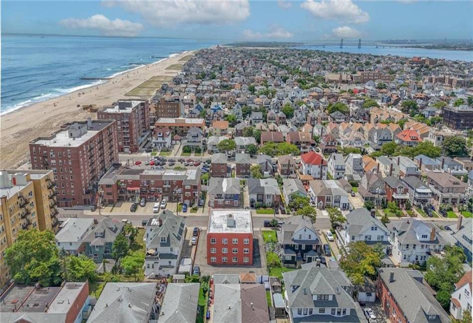 150 Beach 123rd Street, Rockaway Park, New York 11694, 2 Bedrooms Bedrooms, ,2 BathroomsBathrooms,Residential,For Sale,Beach 123rd,484816