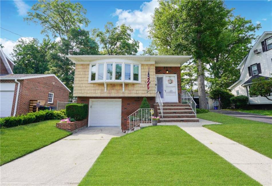 149 Hillcrest Street, Staten Island, New York 10308, 3 Bedrooms Bedrooms, ,2 BathroomsBathrooms,Residential,For Sale,Hillcrest,484863