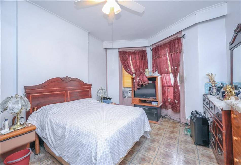 360 54th Street, Brooklyn, New York 11220, ,Residential,For Sale,54th,484892