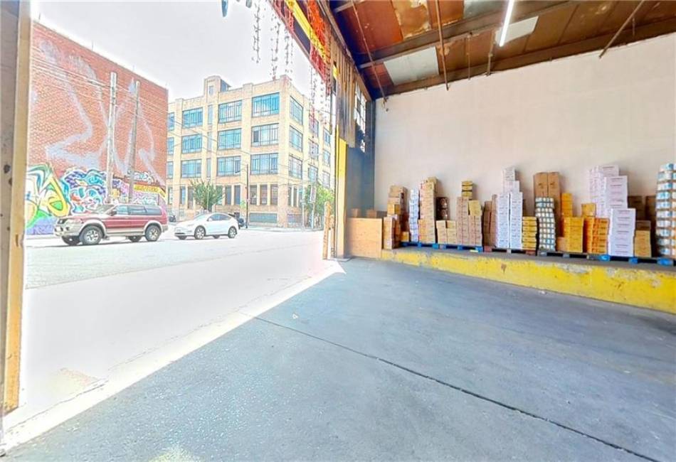 275 Boerum Street, Brooklyn, New York 11206, ,Commercial,For Sale,Boerum,484928