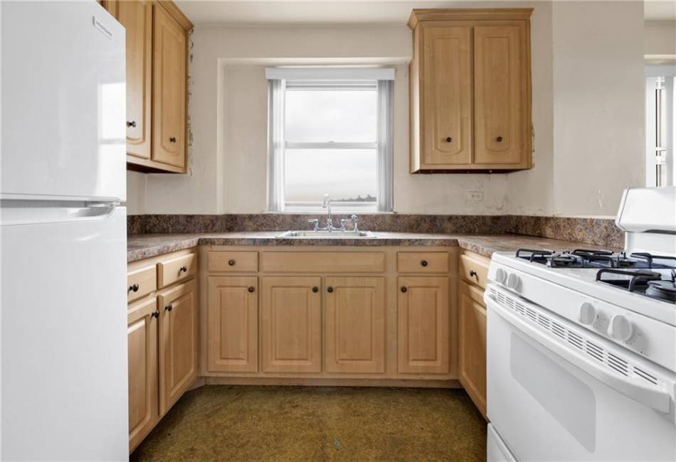 2483 16th Street, Brooklyn, New York 11214, 3 Bedrooms Bedrooms, ,2 BathroomsBathrooms,Residential,For Sale,16th,484875