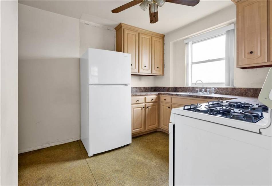 2483 16th Street, Brooklyn, New York 11214, 3 Bedrooms Bedrooms, ,2 BathroomsBathrooms,Residential,For Sale,16th,484875