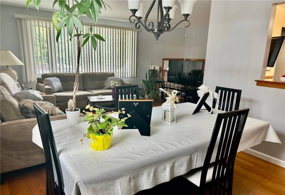 57 Jerome Road, Staten Island, New York 10305, 3 Bedrooms Bedrooms, ,2 BathroomsBathrooms,Residential,For Sale,Jerome,484948