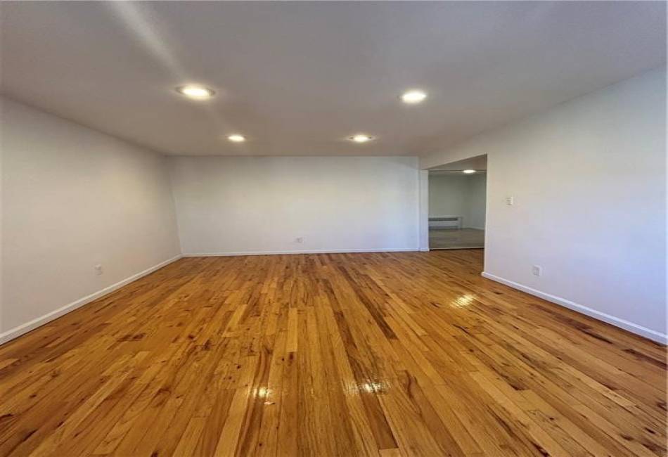 2072 68th Street, Brooklyn, New York 11234, 6 Bedrooms Bedrooms, ,3 BathroomsBathrooms,Residential,For Sale,68th,480836