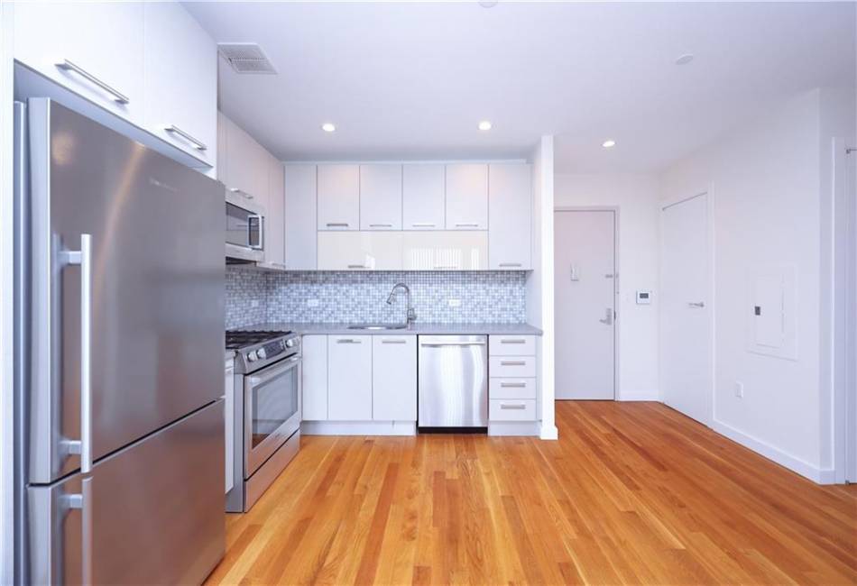 8629 Bay Parkway, Brooklyn, New York 11214, 1 Bedroom Bedrooms, ,1 BathroomBathrooms,Residential,For Sale,Bay,484978