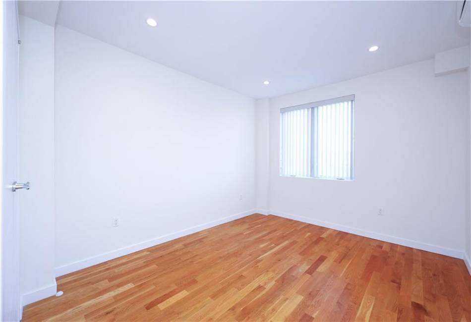 8629 Bay Parkway, Brooklyn, New York 11214, 1 Bedroom Bedrooms, ,1 BathroomBathrooms,Residential,For Sale,Bay,484978