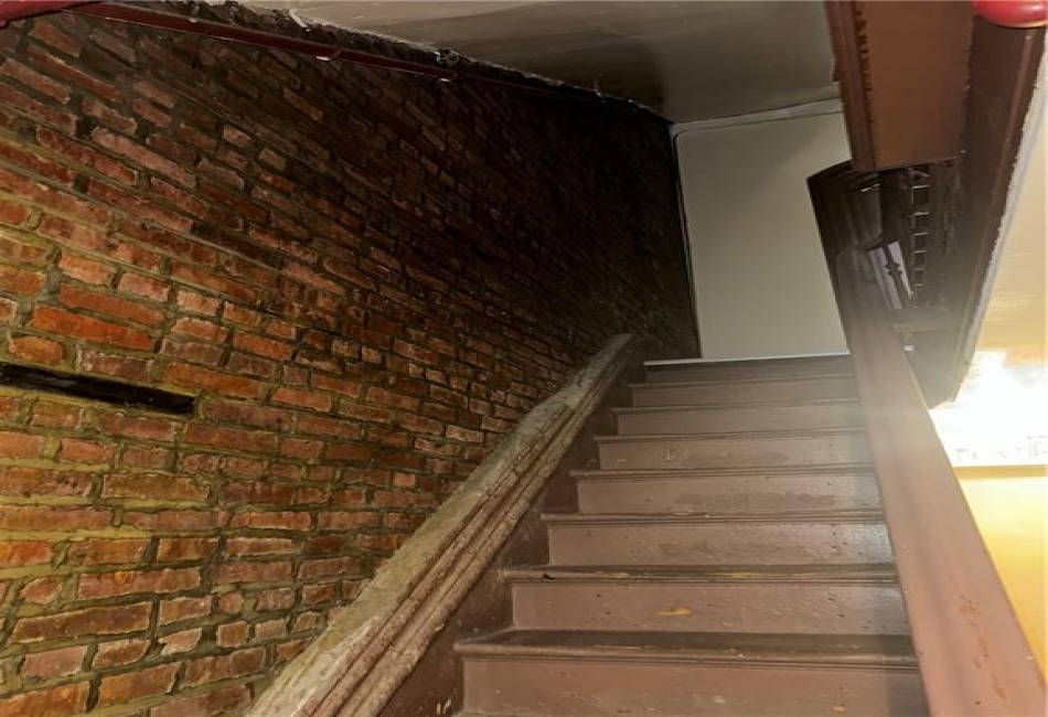 77 St. Marks Avenue, Brooklyn, New York 11217, 8 Bedrooms Bedrooms, ,Residential,For Sale,St. Marks,485035