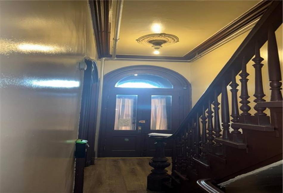 77 St. Marks Avenue, Brooklyn, New York 11217, 8 Bedrooms Bedrooms, ,Residential,For Sale,St. Marks,485035