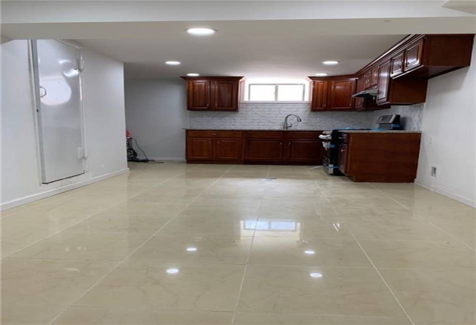 902 12th Street, Brooklyn, New York 11230, 6 Bedrooms Bedrooms, ,Residential,For Sale,12th,485050