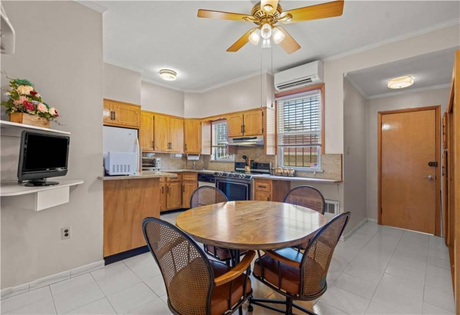 7913 20th Avenue, Brooklyn, New York 11214, 3 Bedrooms Bedrooms, ,3 BathroomsBathrooms,Residential,For Sale,20th,485077