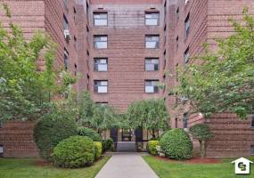 2209 Knapp Street, Brooklyn, New York 11229, 2 Bedrooms Bedrooms, ,1 BathroomBathrooms,Residential,For Sale,Knapp,485134