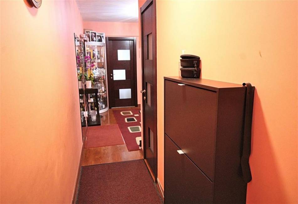 2209 Knapp Street, Brooklyn, New York 11229, 2 Bedrooms Bedrooms, ,1 BathroomBathrooms,Residential,For Sale,Knapp,485134