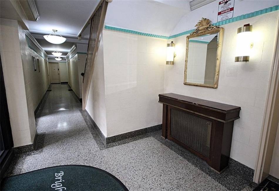 2209 Knapp Street, Brooklyn, New York 11229, 2 Bedrooms Bedrooms, ,1 BathroomBathrooms,Residential,For Sale,Knapp,485134